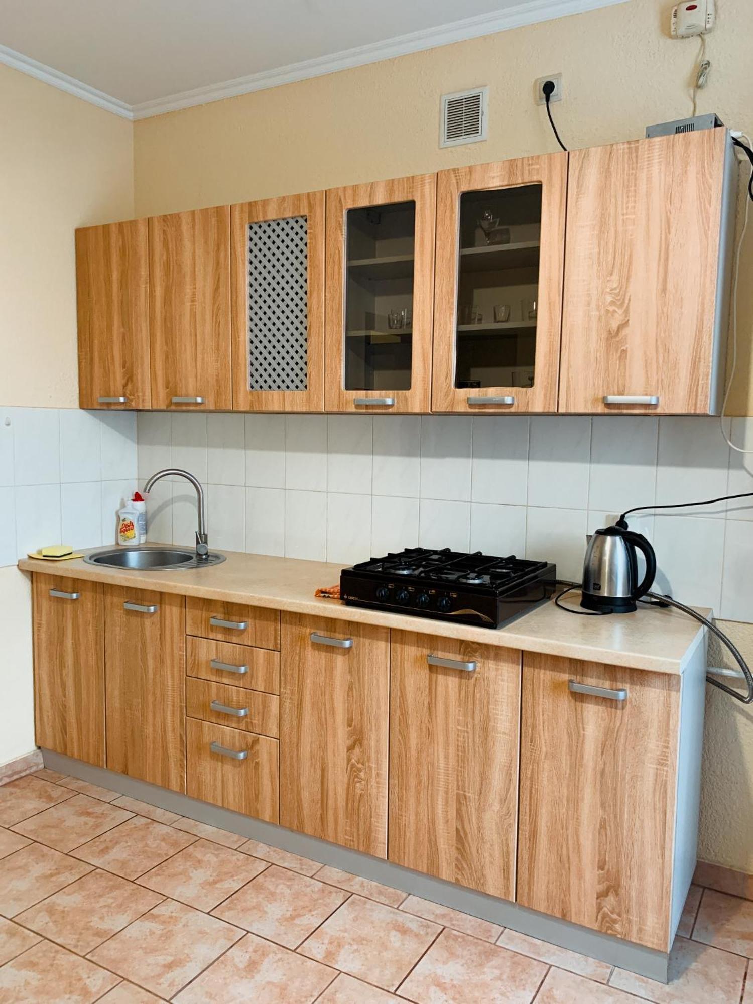 Apartments Domovik Мостова 5 Кв 38 Moekatsjeve Buitenkant foto